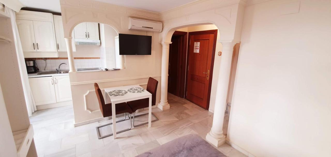 Fan Flat Carreteria Appartement Málaga Buitenkant foto